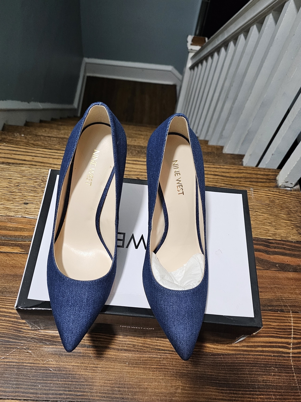 Nine West Women's Navy Pointed Toe Pumps